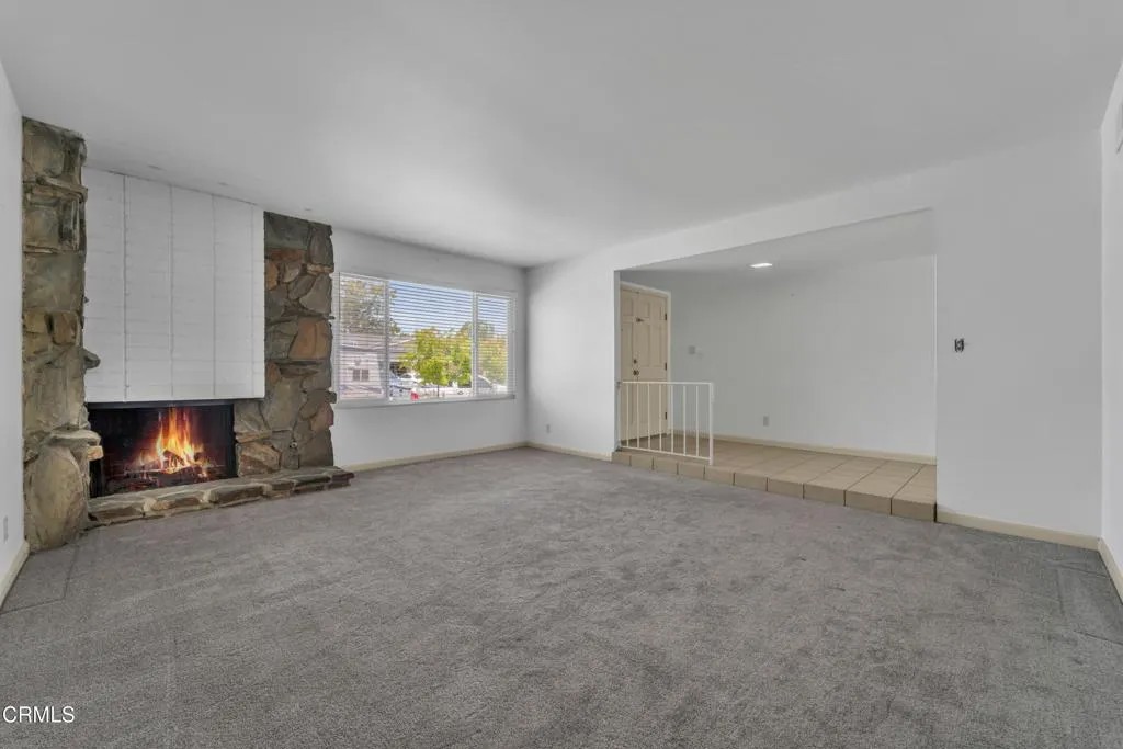 252 W Columbia Road