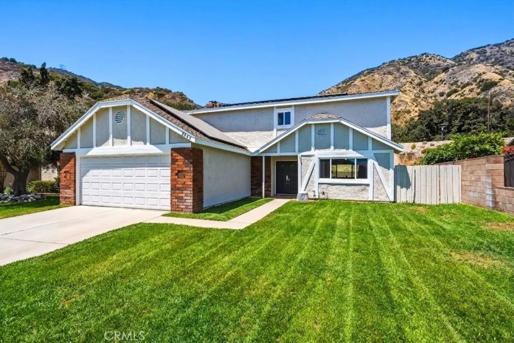 3343 Brookridge Road