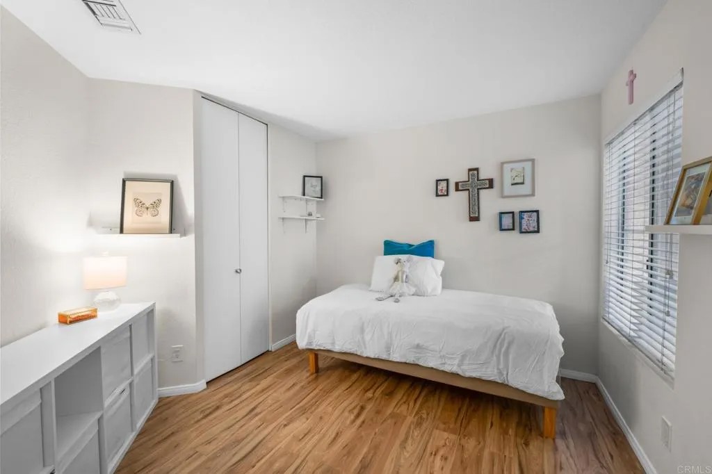 7228 Camino Degrazia 271