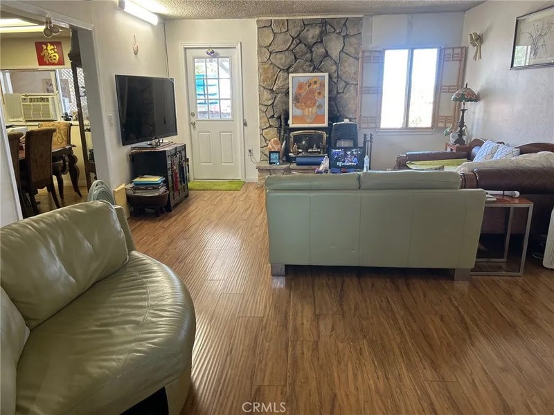 3874 Elsinore Rd
