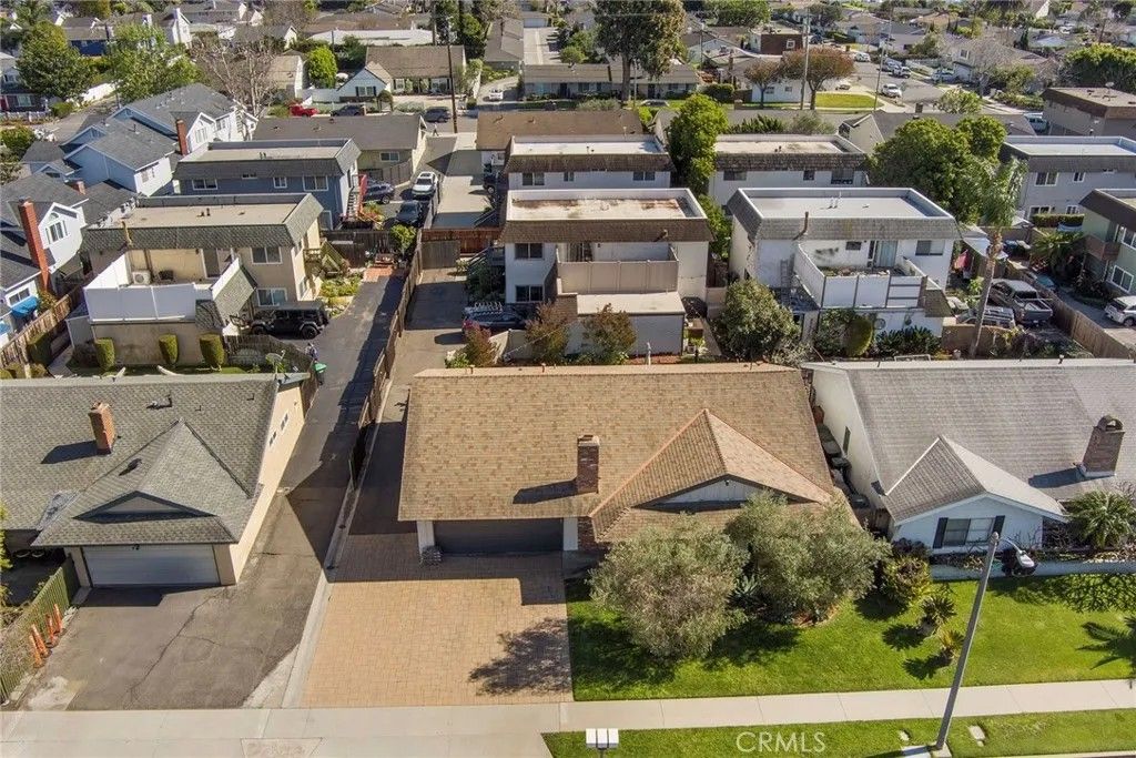 Photo of 2048 Garden Lane, Costa Mesa, CA 92627 (MLS # NP26046194)