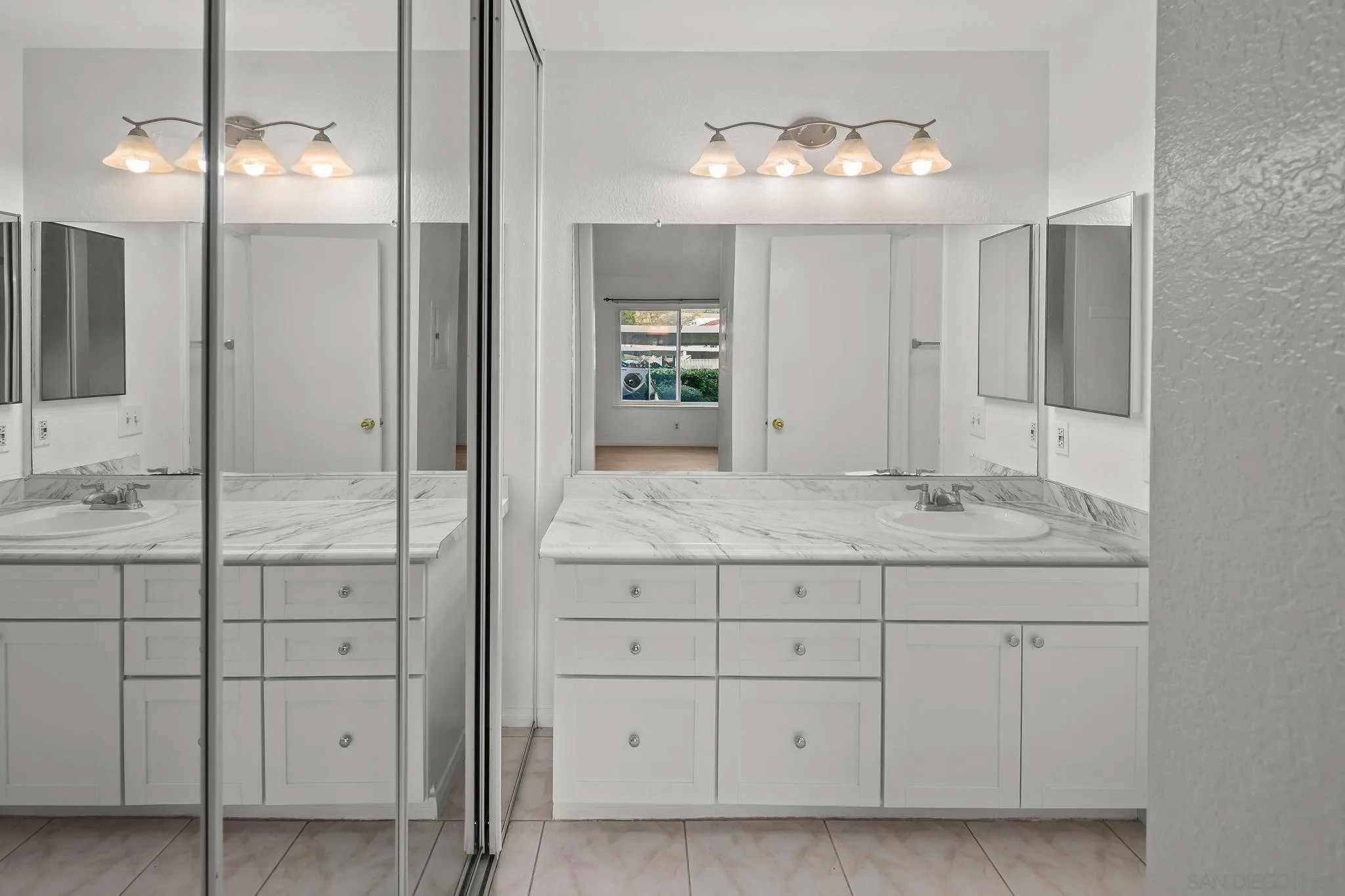 4070 Porte La Paz 16