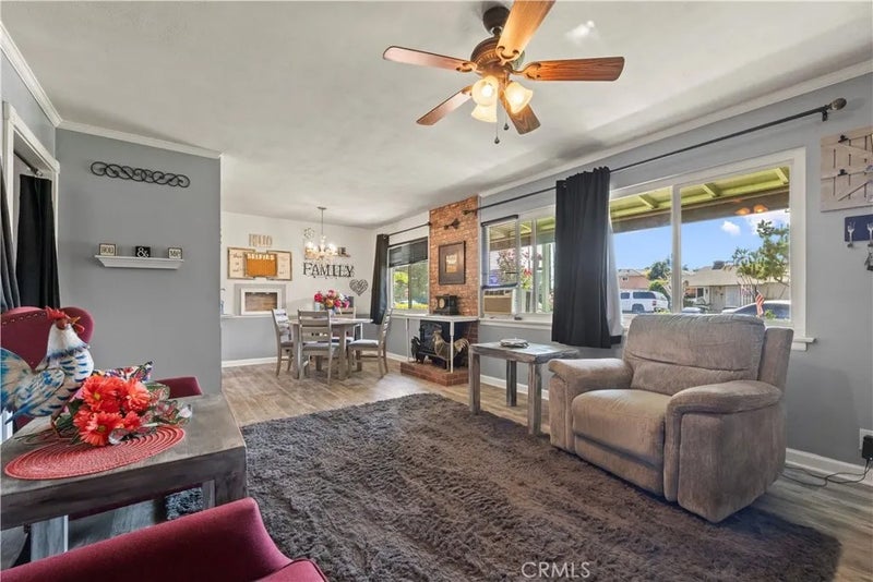 128 N Walnuthaven Drive