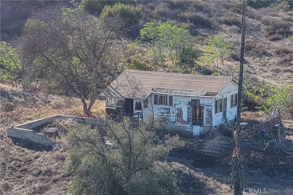 Photo of 17751 Lake Mathews Dr, Perris, CA 92570 (MLS # SW26063460)