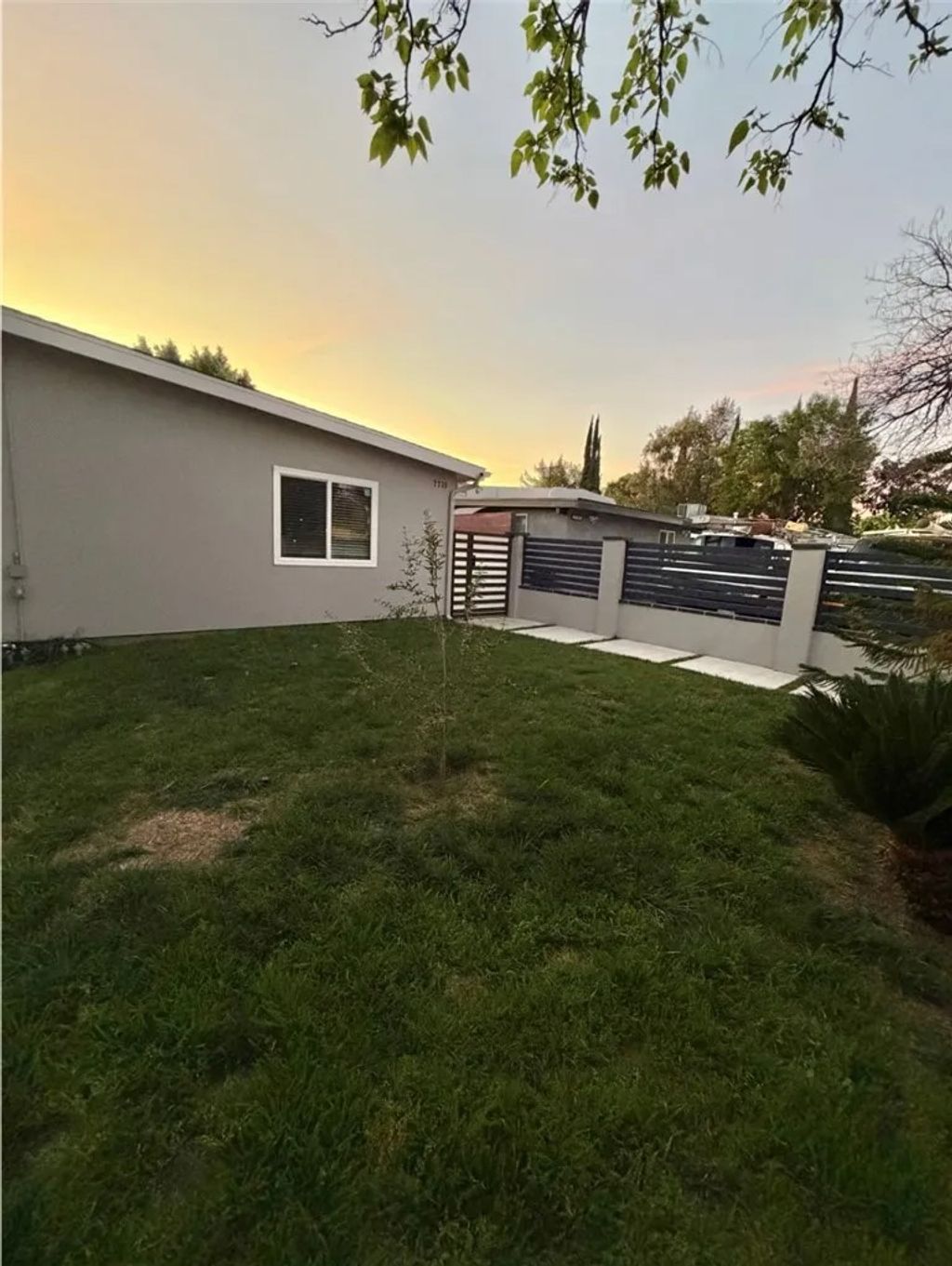 Photo of 7735 Rhea Avenue, Reseda, CA 91335 (MLS # SR26062934)