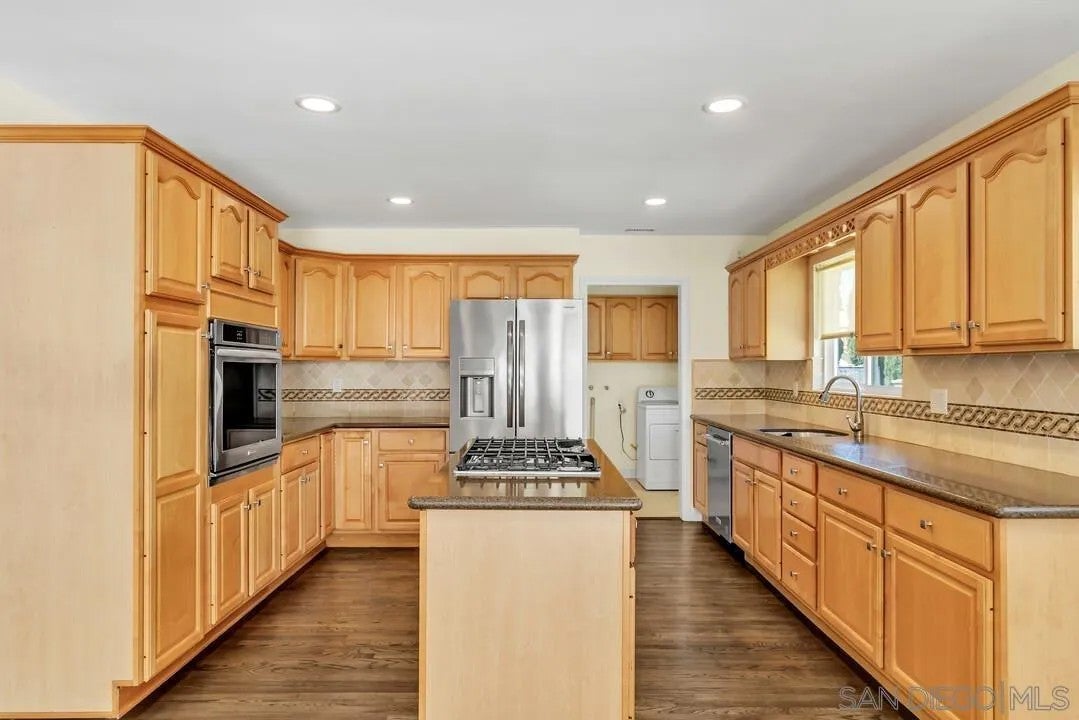 1954 VERMEL AVE.