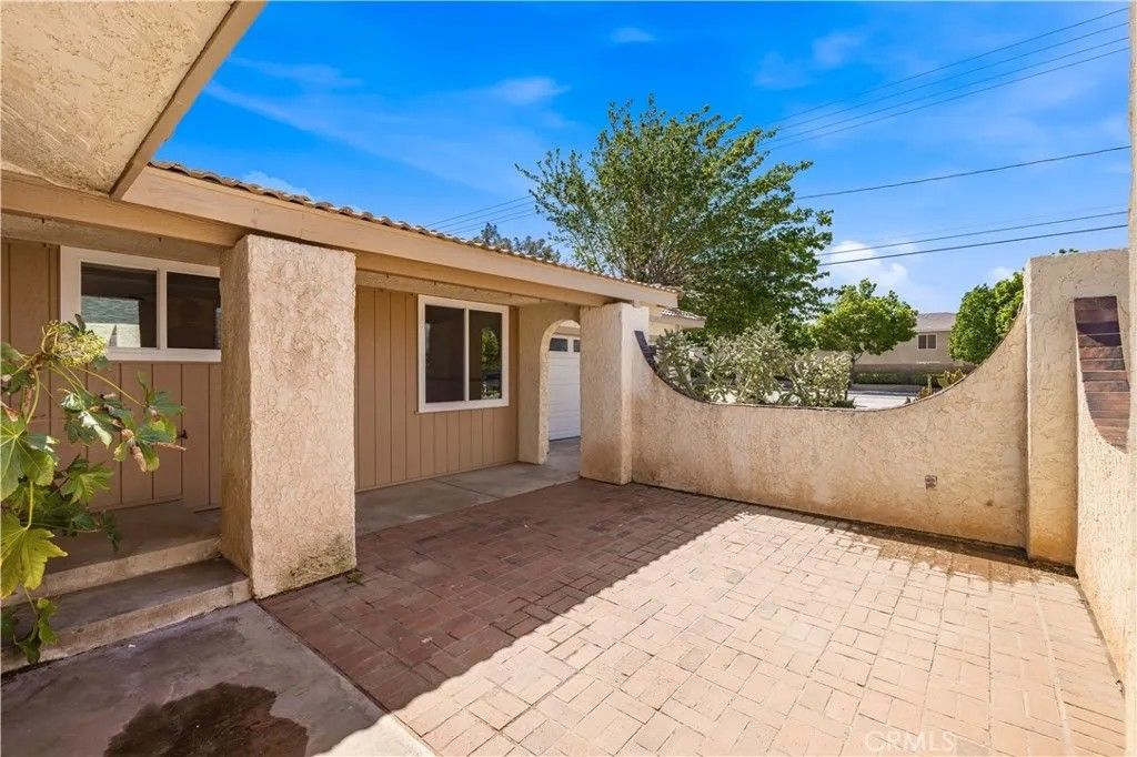 Photo of 42136 55th St, Lancaster, CA 93536 (MLS # SR26071319)