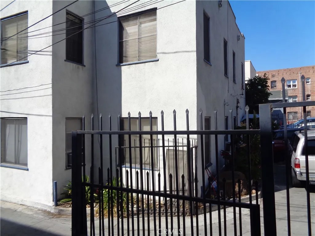 152 S Westmoreland Avenue