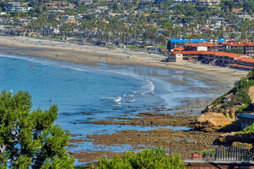 Photo of 7825 Prospect Pl, La Jolla, CA 92037 (MLS # 260002692)