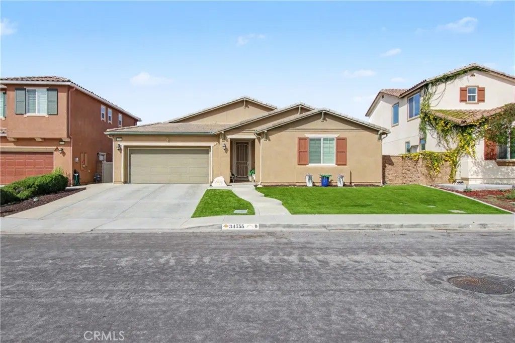 Photo of 34755 Myoporum Ln, Murrieta, CA 92563 (MLS # SW26069579)