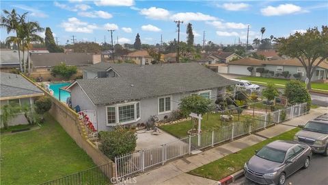 Photo of 16822 Ardmore Ave, Bellflower, CA 90706 (MLS # DW26014541)