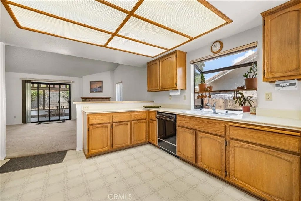 8526 Valley View Drive