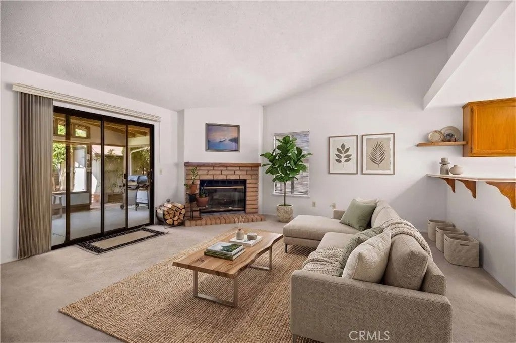 8526 Valley View Drive