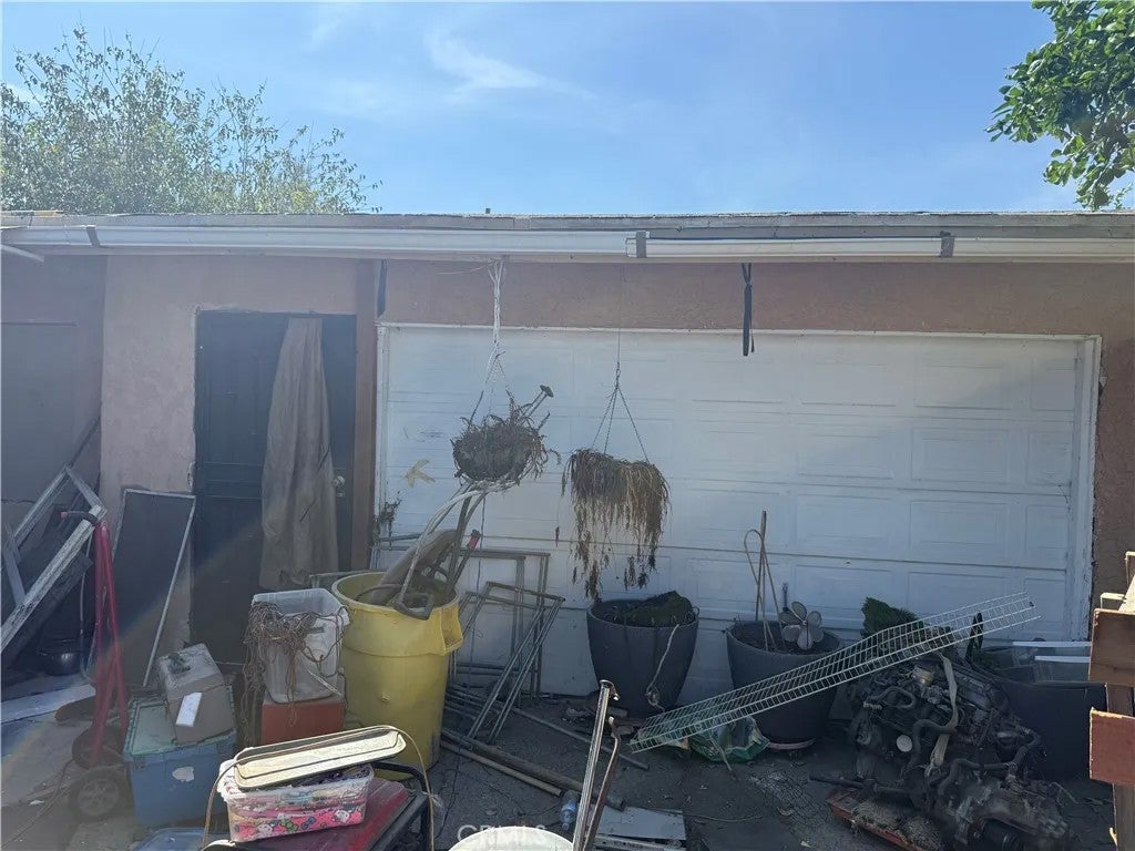 1849 W 30th