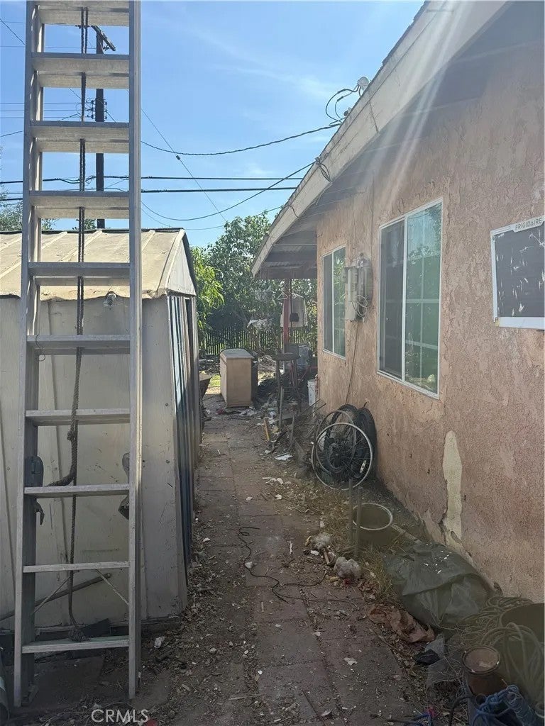 1849 W 30th