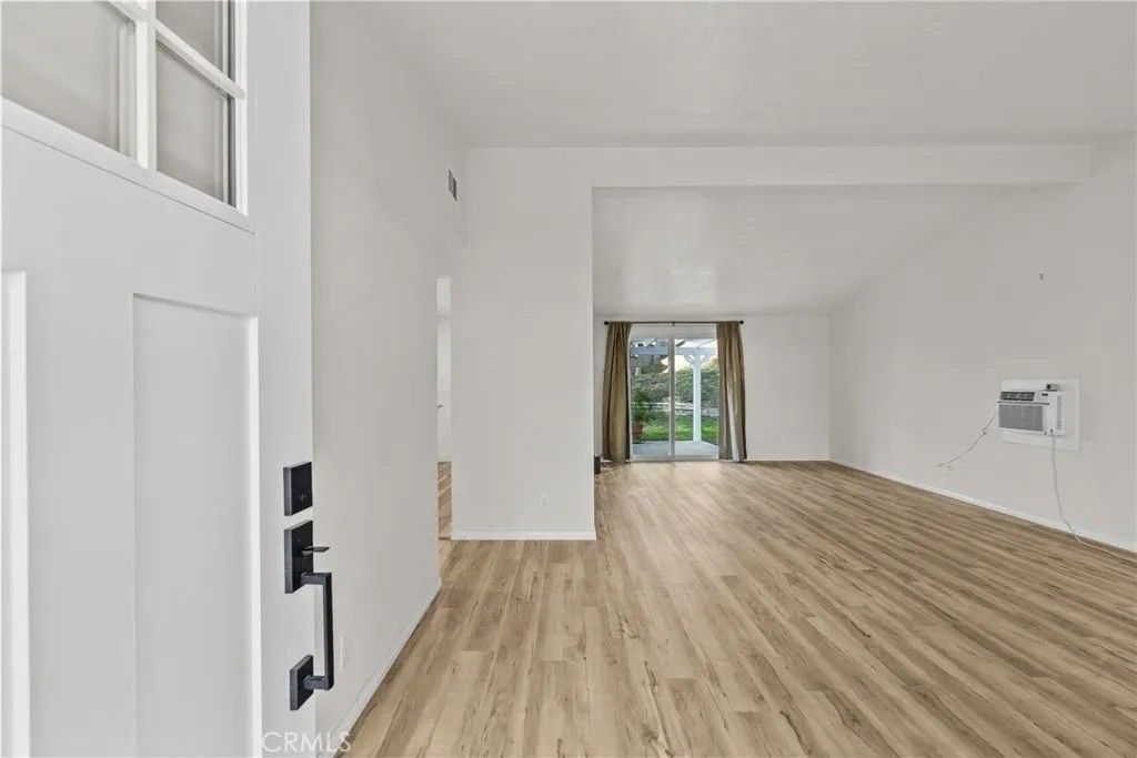 Photo of 18851 Delight St, Canyon Country, CA 91351 (MLS # SR25278412)