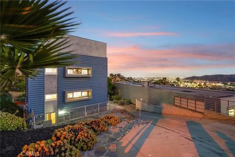 3640 Roseview Avenue Los Angeles CA 90065