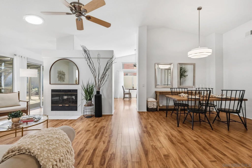 Photo of 1220 Darwin Dr, Oceanside, CA 92056 (MLS # 260022759)