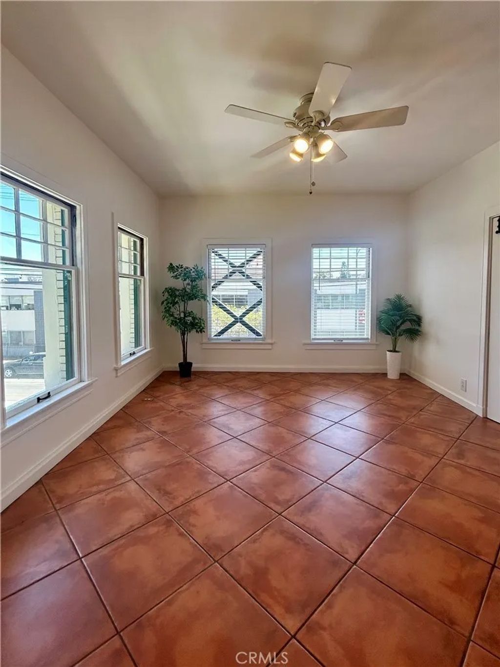 Photo of 2121 James M Wood Boulevard #224, Los Angeles, CA 90006 (MLS # GD26018236)