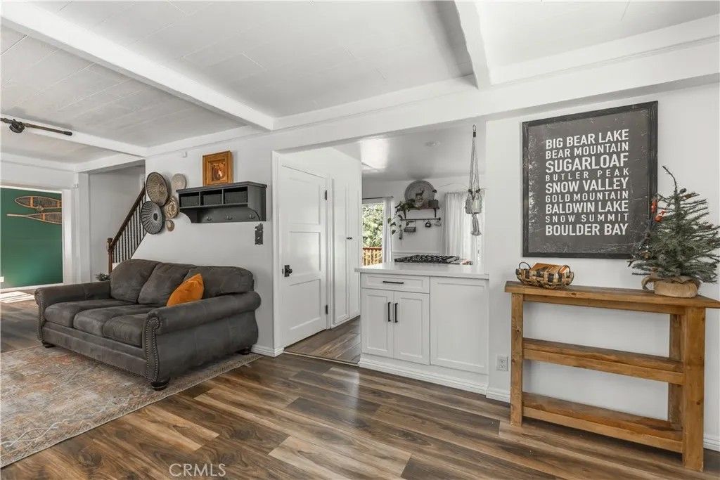 Photo of 185 Spruce Ln, Sugarloaf, CA 92386 (MLS # SW26078448)