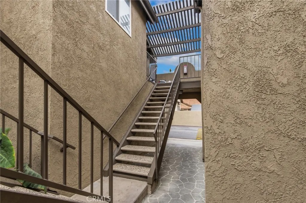 799 Gianni Drive 210