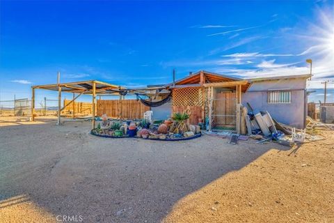 5048 Godwin 29 Palms CA 92277