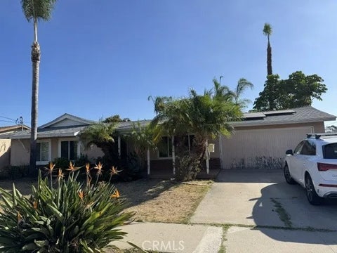 Photo of 725 Parkbrook ST, Spring Valley, CA 91977 (MLS # OC26207978)