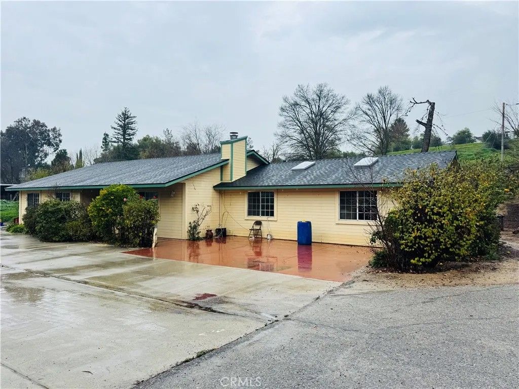 Photo of 7260 Shale Rock, Paso Robles, CA 93446 (MLS # SC26006242)