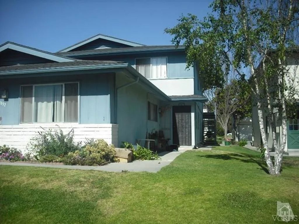Photo of 1136 Chalmette Avenue, Ventura, CA 93003 (MLS # V1-33825)