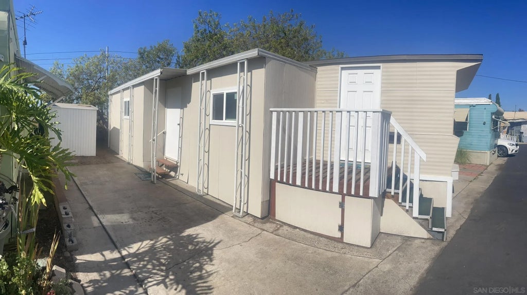Photo of 708 H ST #44, Chula Vista, CA 91910 (MLS # 260024717)