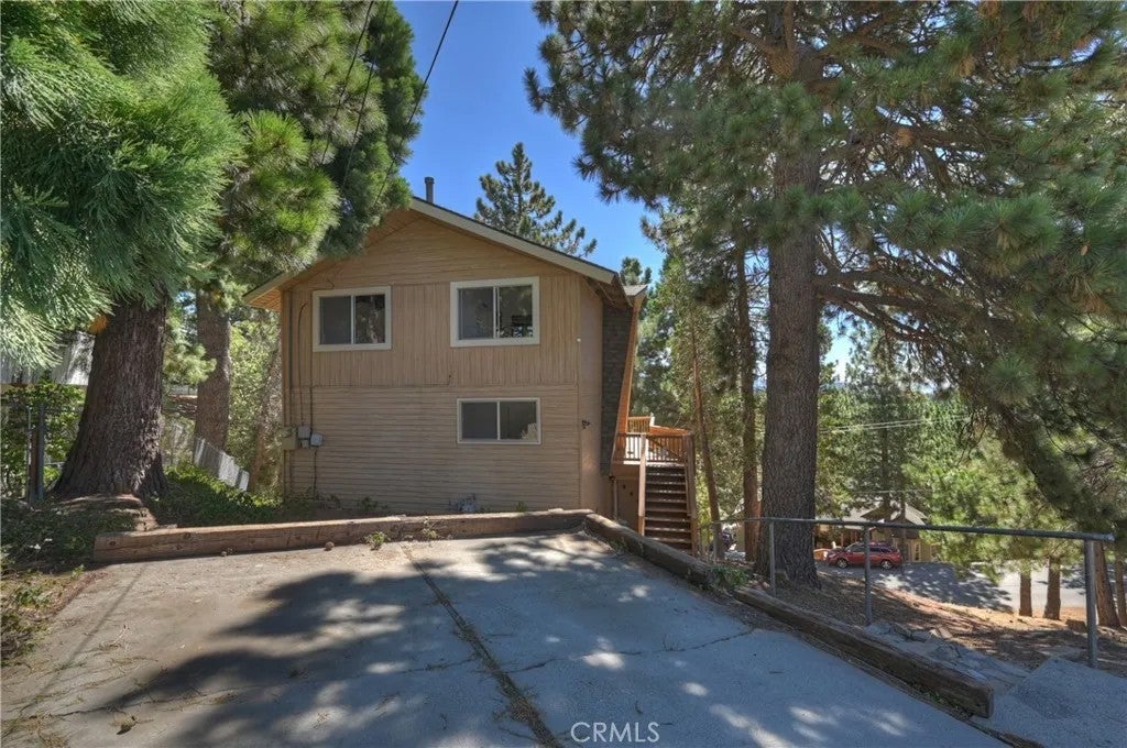 1753 Nob Hill Drive