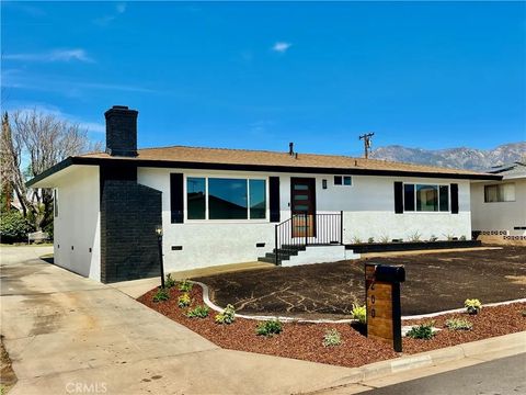 Photo of 200 Summit View, Calimesa, CA 92320 (MLS # IV26053911)