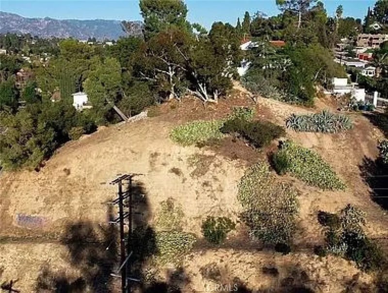 0 Los Angeles