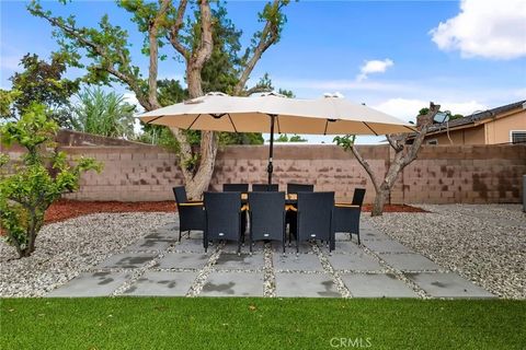 Tiny photo for 9233 Swinton Avenue, North Hills, CA 91343 (MLS # SR25273262)