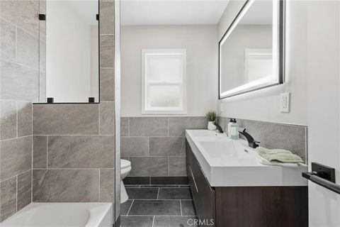 Tiny photo for 9233 Swinton Avenue, North Hills, CA 91343 (MLS # SR25273262)