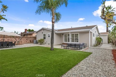 Tiny photo for 9233 Swinton Avenue, North Hills, CA 91343 (MLS # SR25273262)