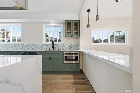 Tiny photo for 9233 Swinton Avenue, North Hills, CA 91343 (MLS # SR25273262)