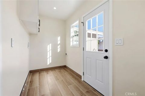 Tiny photo for 9233 Swinton Avenue, North Hills, CA 91343 (MLS # SR25273262)