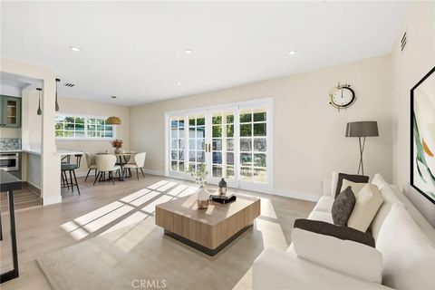 Tiny photo for 9233 Swinton Avenue, North Hills, CA 91343 (MLS # SR25273262)