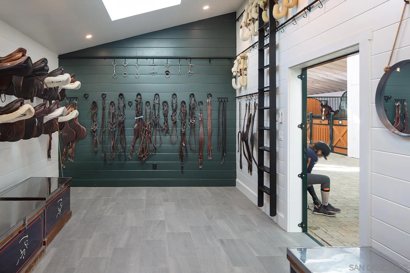 16147 Via De Santa Fe