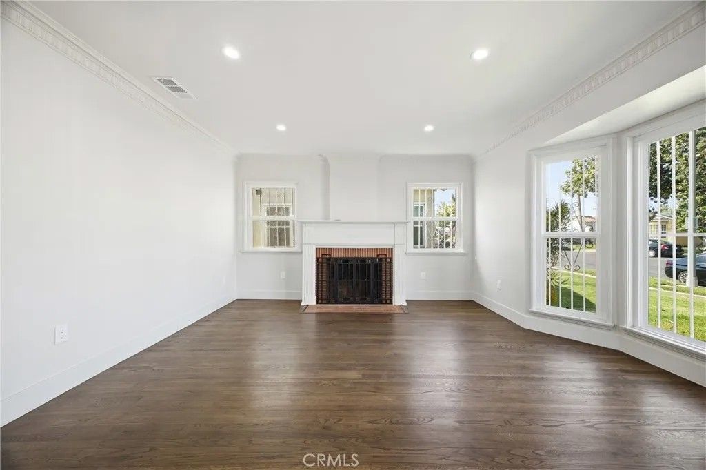 Photo of 8802 S Wilton Place, Los Angeles, CA 90047 (MLS # IN26087326)