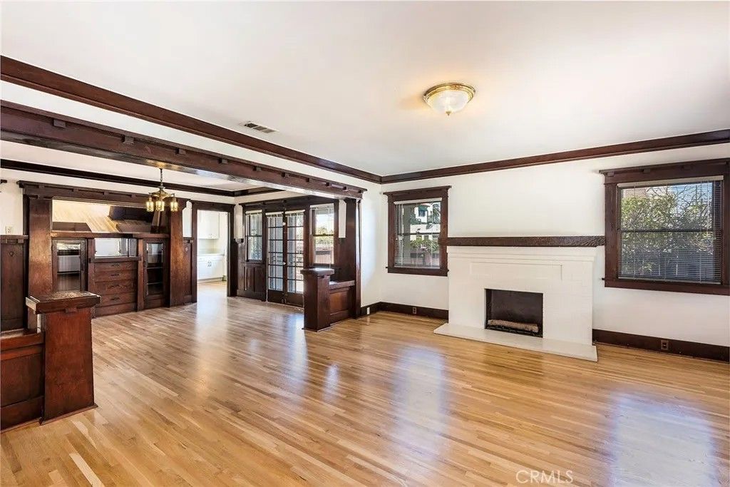 Photo of 2515 E 4th Street, Long Beach, CA 90814 (MLS # PW26094704)