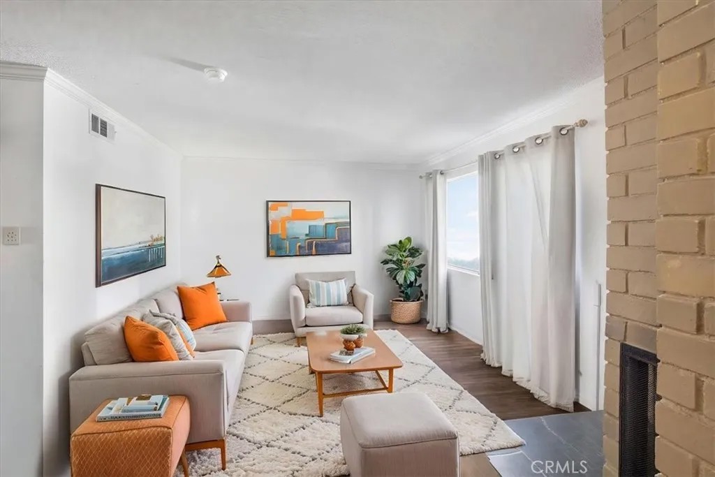 1310 N Placentia