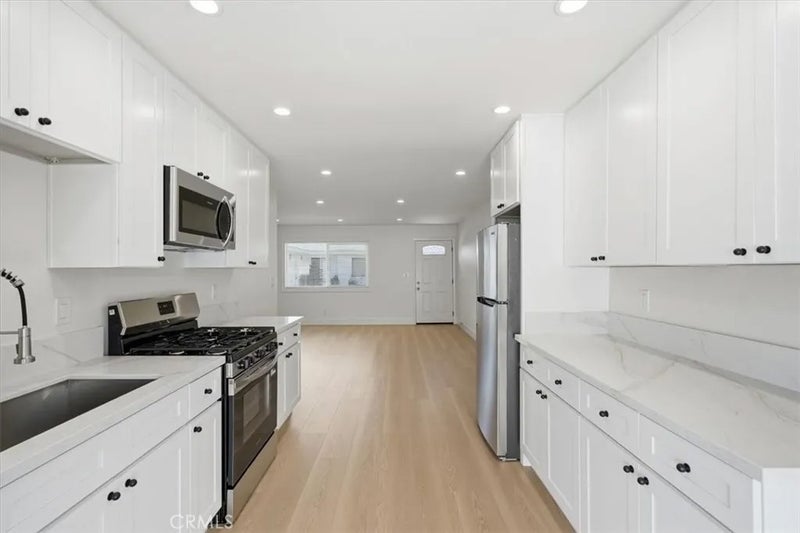 16402 San Jacinto