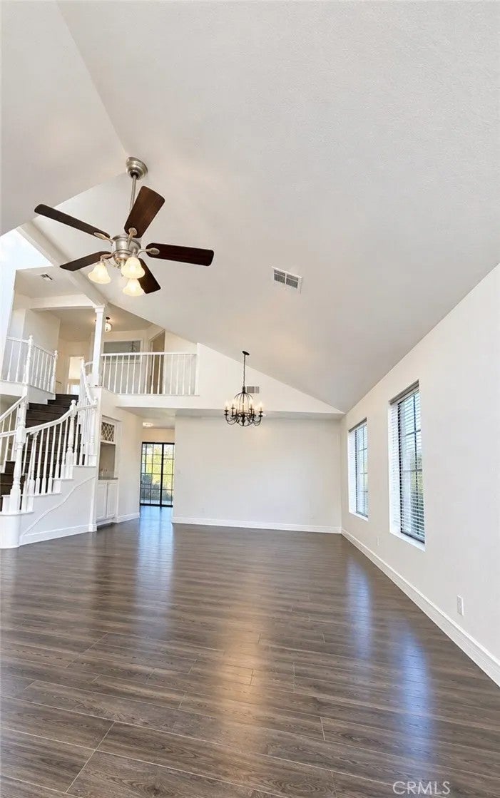 225 Taos Place