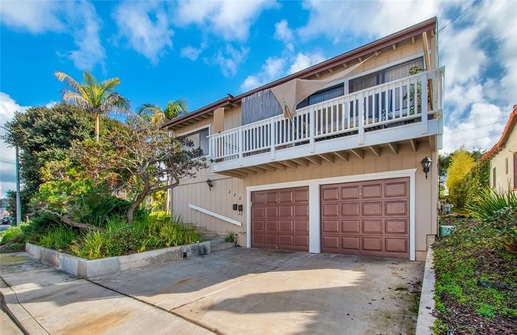 Photo of 325 ENCINO Lane #B, San Clemente, CA 92673 (MLS # OC25270837)