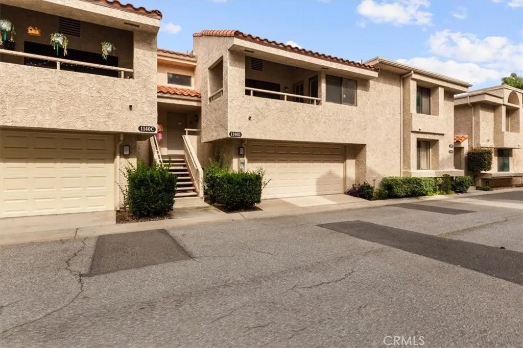 1140 Walnut Grove D