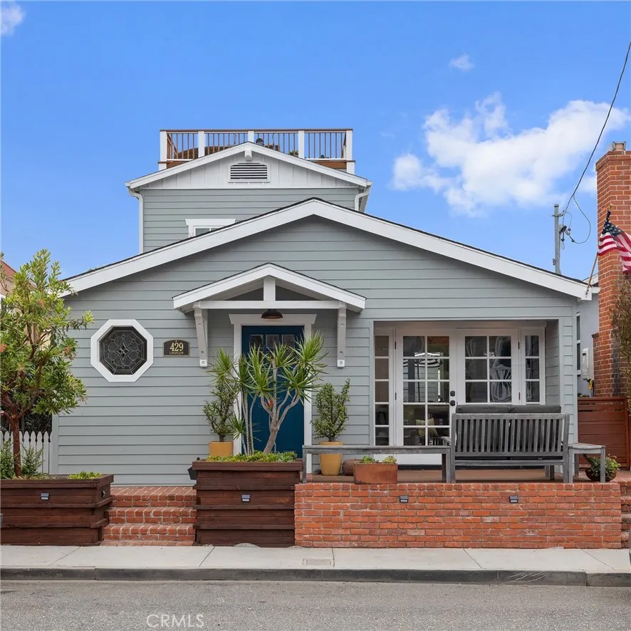 429 Longfellow Avenue