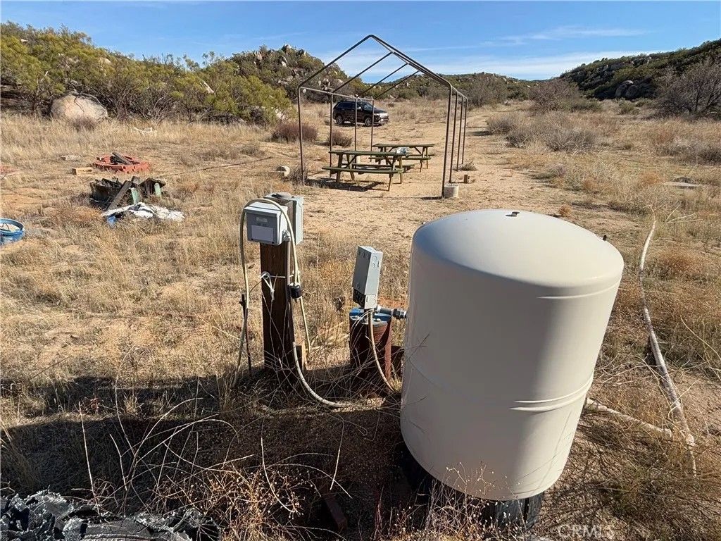 Photo of 777 Ridgecrest Trail, Aguanga, CA 92536 (MLS # SW25271117)