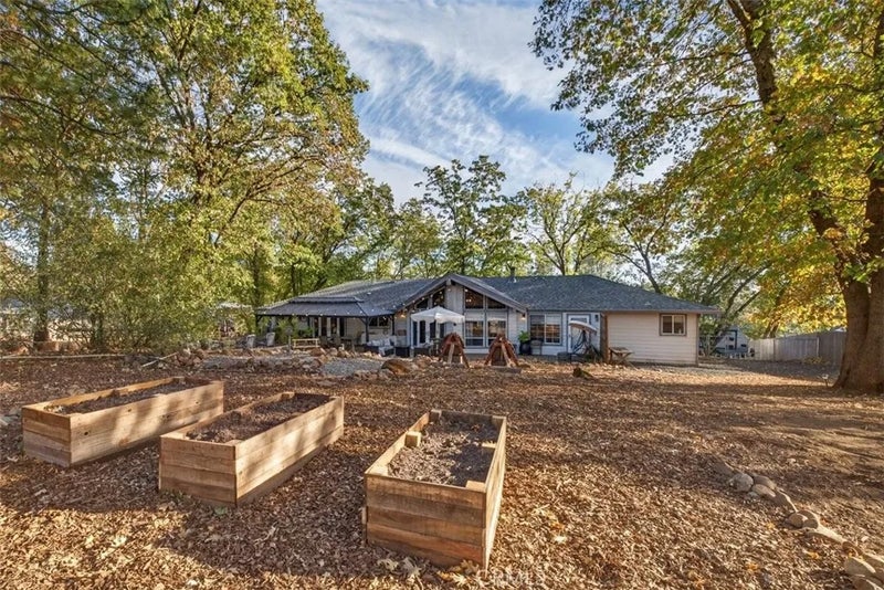 271 Pinewood
